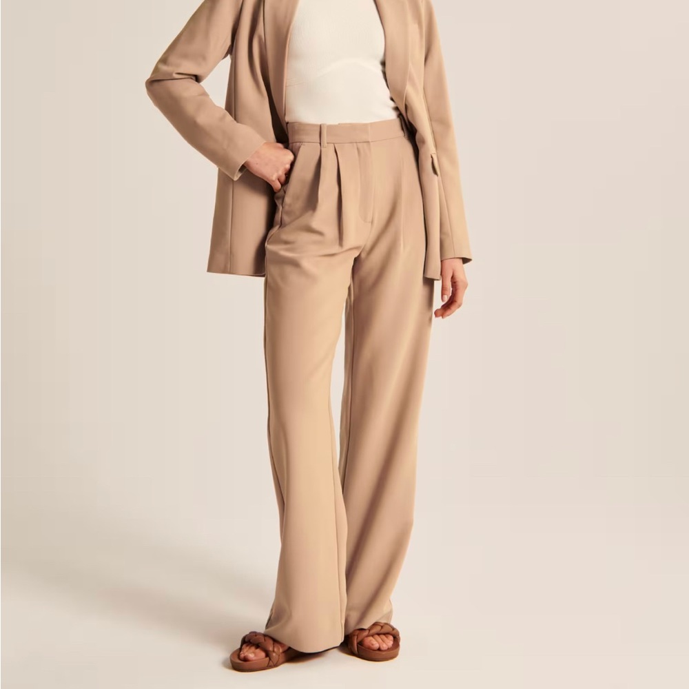 A&F Sloane Tailored Pant